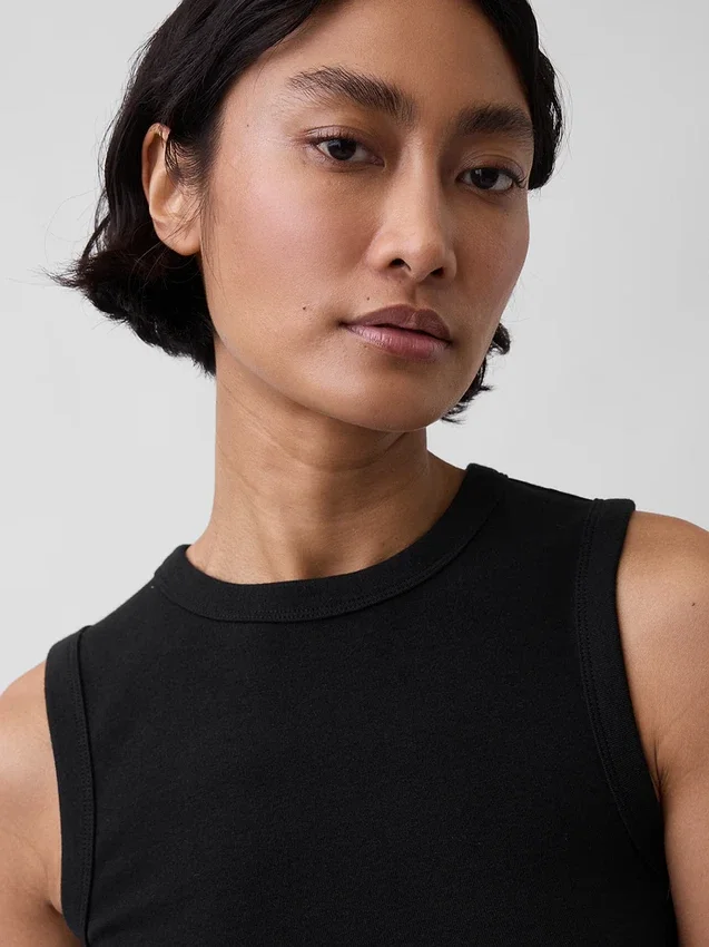 Modernes Tanktop mit Rundhalsausschnitt
