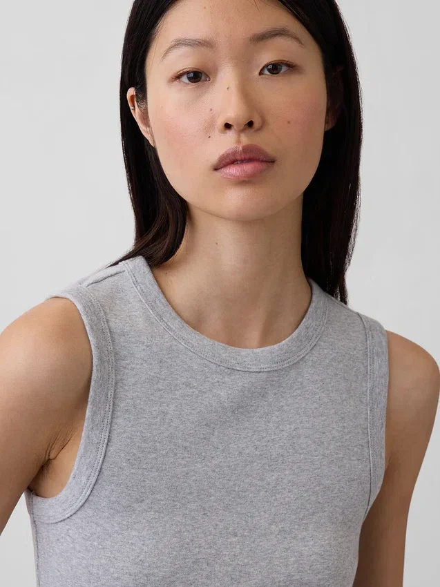 Modernes Tanktop mit Rundhalsausschnitt