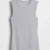 Modernes Tanktop mit Rundhalsausschnitt
