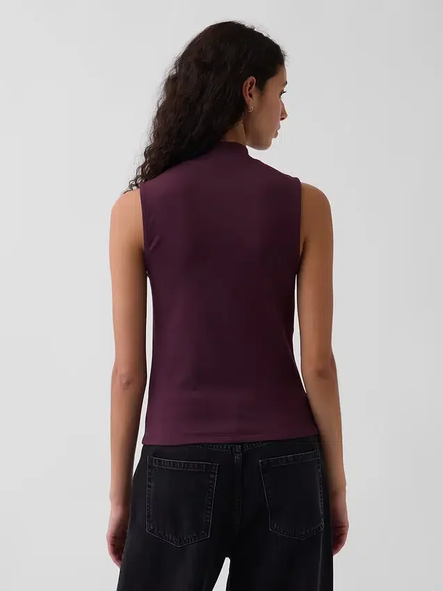 Modernes Tanktop mit Stehkragen