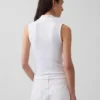 Modernes Tanktop mit Stehkragen