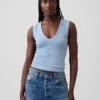 Modernes Tanktop mit V-Ausschnitt