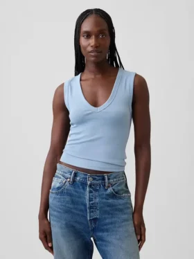 Modernes Tanktop mit V-Ausschnitt