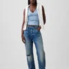 Modernes Tanktop mit V-Ausschnitt