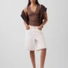 Modernes Tanktop mit V-Ausschnitt