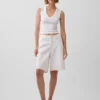 Modernes Tanktop mit V-Ausschnitt