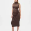 Modernes Umstandsmode-Kleid mit Stehkragen