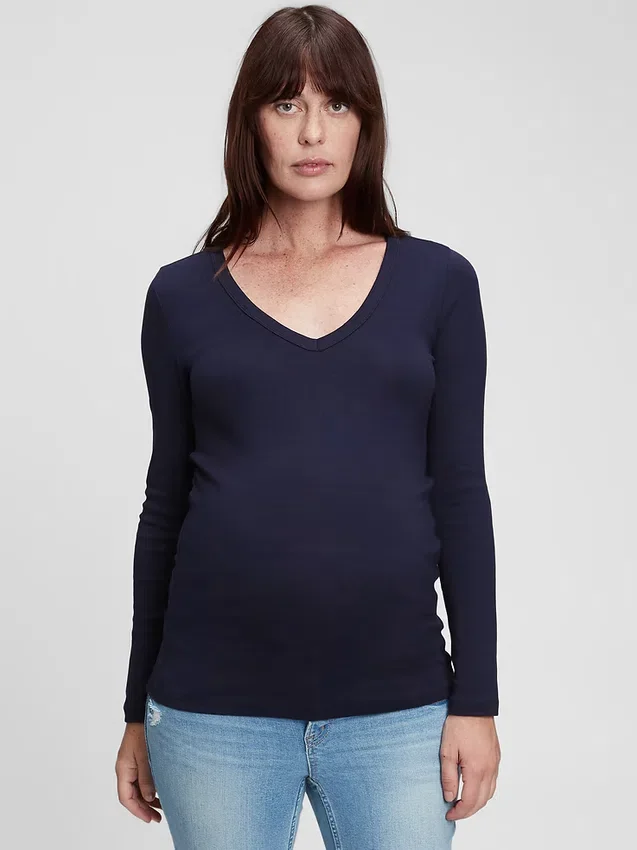 Modernes Umstandsmode-T-Shirt mit V-Ausschnitt