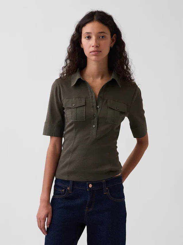 Modernes Utility-T-Shirt mit Ellbogenärmeln
