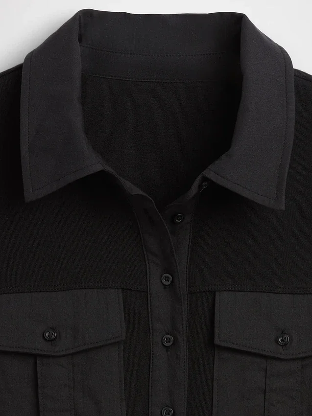 Modernes Utility-T-Shirt mit Ellbogenärmeln