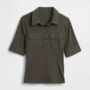 Modernes Utility-T-Shirt mit Ellbogenärmeln