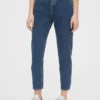 Mom-Jeans mit extrem hoher Leibhöhe