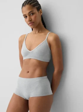 Nahtloses, geripptes Dreieck-Bralette