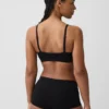 Nahtloses, geripptes Dreieck-Bralette