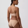 Nahtloses, geripptes Dreieck-Bralette