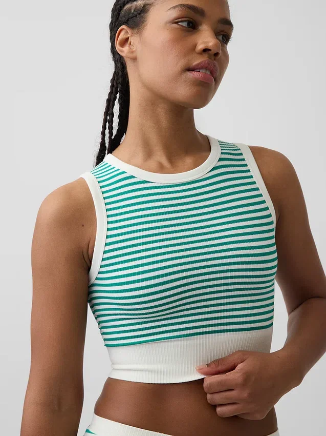 Nahtloses, geripptes, kurzes Tanktop