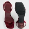 Offene Riemchen-Kitten-Heels mit Samt-Schleife