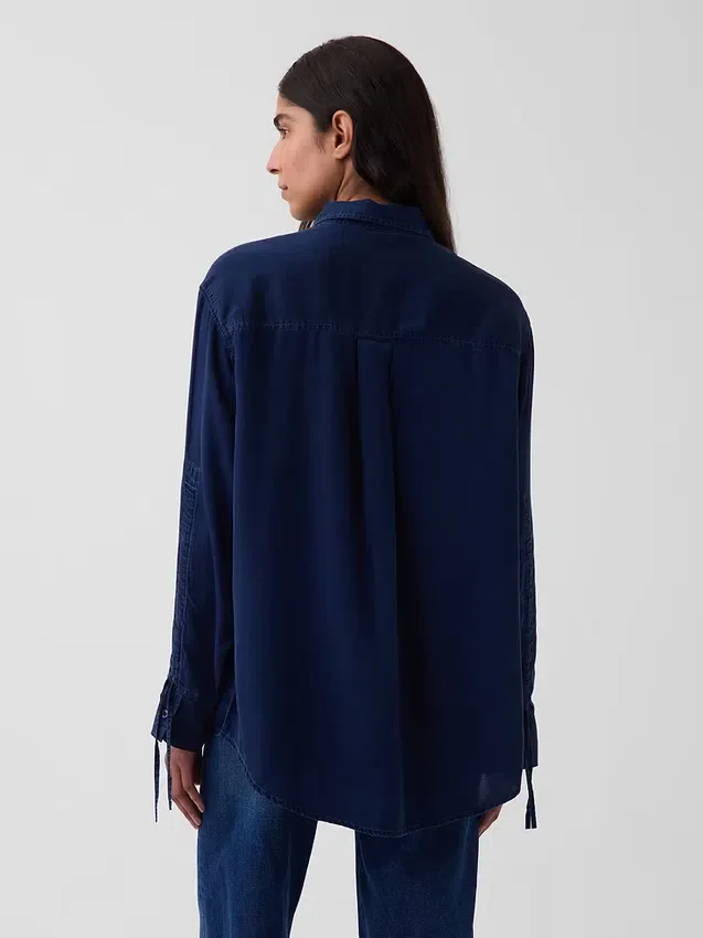 Oversize-Hemd aus Denim mit gerafften Ärmeln