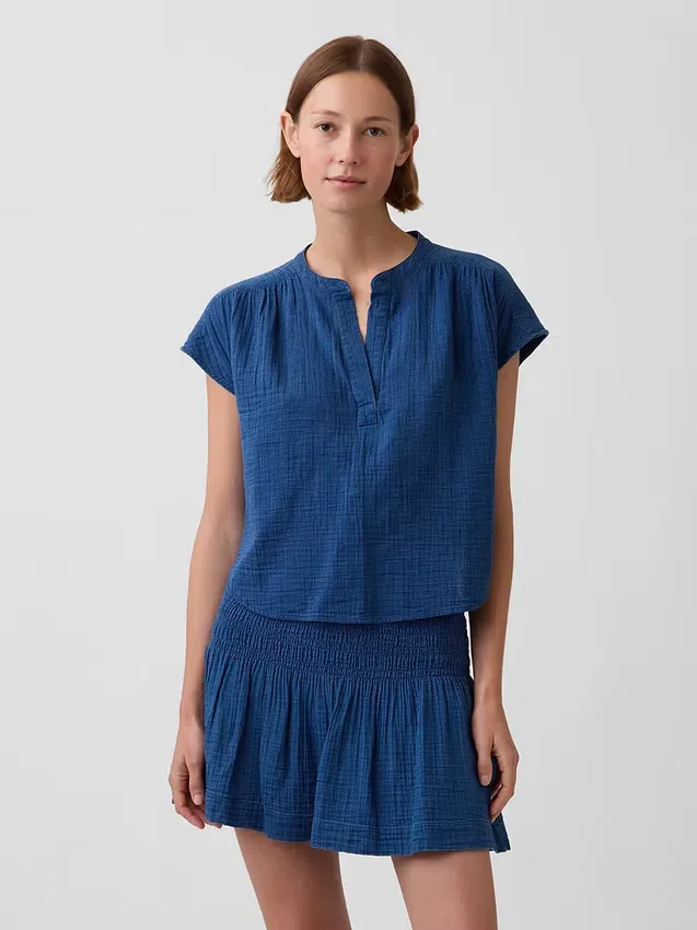 Oversize-Oberteil aus Baumwollgaze-Denim mit geschlitztem Ausschnitt
