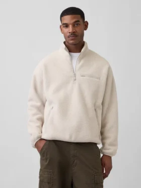 Oversized-Pullover mit halbem Reißverschluss aus Sherpa