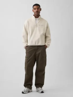 Oversized-Pullover mit halbem Reißverschluss aus Sherpa