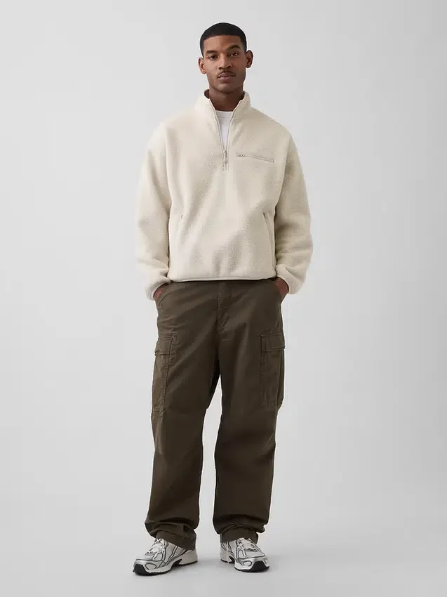 Oversized-Pullover mit halbem Reißverschluss aus Sherpa