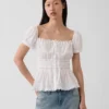 Peplum-Oberteil mit quadratischem Ausschnitt und Spitzenbesatz