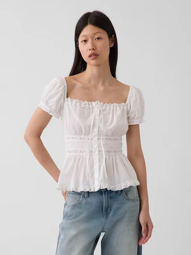 Peplum-Oberteil mit quadratischem Ausschnitt und Spitzenbesatz
