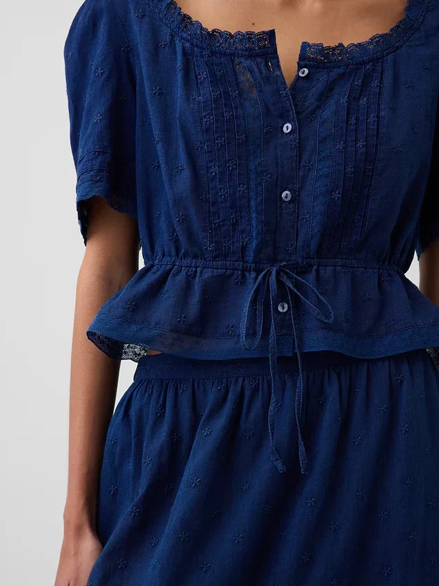 Peplum-Oberteil mit Spitzenbesatz