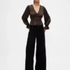 Peplum-Oberteil mit V-Ausschnitt und Lochstickerei