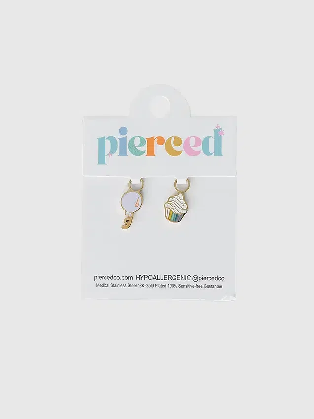 „Pierced Co“-Geburtstagsfeier-Anhänger für Huggie-Ohrringe