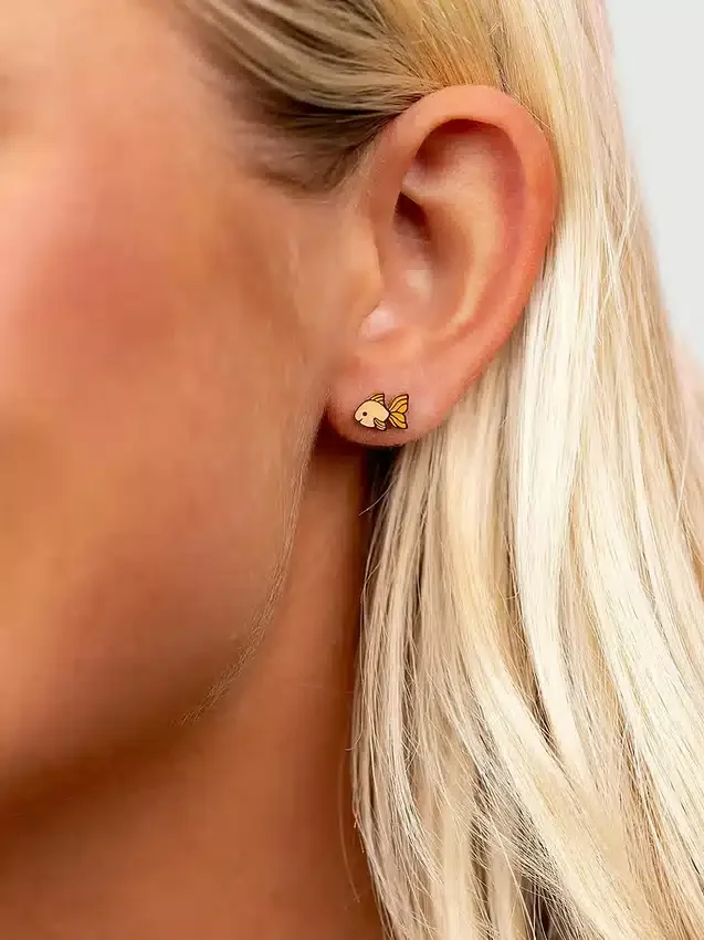 Pierced Co Goldfisch-Ohrstecker mit Schraubverschluss