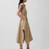 Popeline-Hemdkleid mit Taschentuchsaum