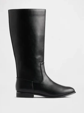 Reitstiefel aus veganem Leder
