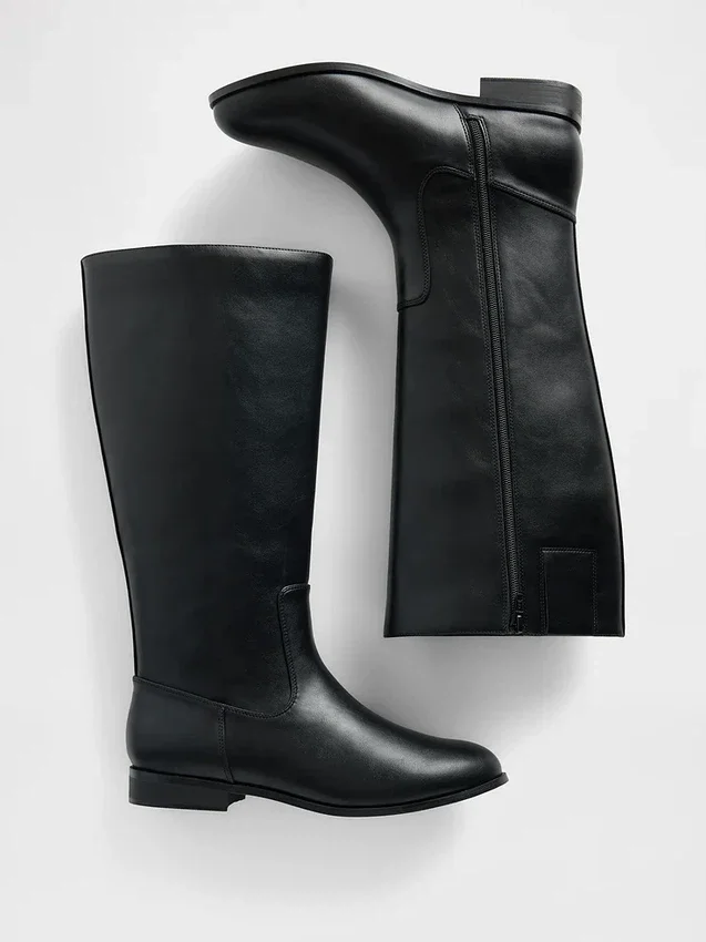 Reitstiefel aus veganem Leder