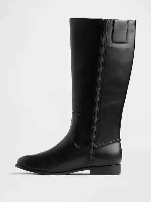 Reitstiefel aus veganem Leder