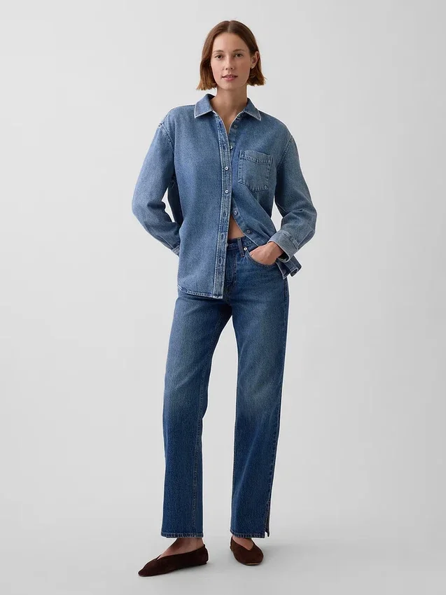 Relaxed Straight Jeans mit mittlerer Leibhöhe und gespaltenem Saum