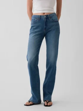 Relaxed Straight Jeans mit mittlerer Leibhöhe und gespaltenem Saum