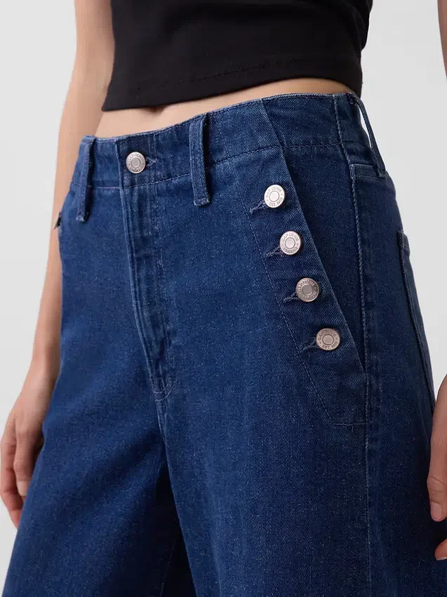 Sailor-Jeans mit hoher Leibhöhe, weitem Bein und Knöchellänge