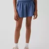 Schnelltrocknende Laufshorts für Kinder mit Schmetterlingssaum