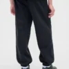 Schwere, weit geschnittene Jogginghose
