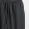 Schwere, weit geschnittene Jogginghose