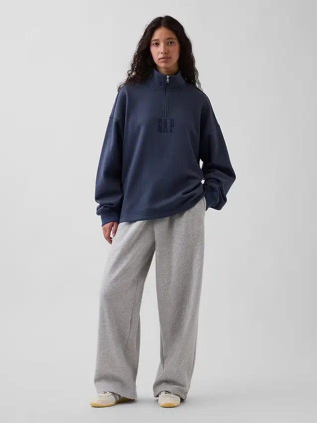 Schwerer, übergroßer Pullover mit Logo und Viertelreißverschluss