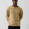 Schweres, kurzes T-Shirt