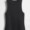Schweres Tanktop mit Rippbündchen und Neckholder-Ausschnitt