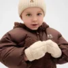 Set aus CashSoft-Mütze und Fäustlingen im Zopfmuster für Baby & Kleinkind