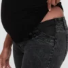 Skinny-Jeans mit Einsatz für Umstandsmode