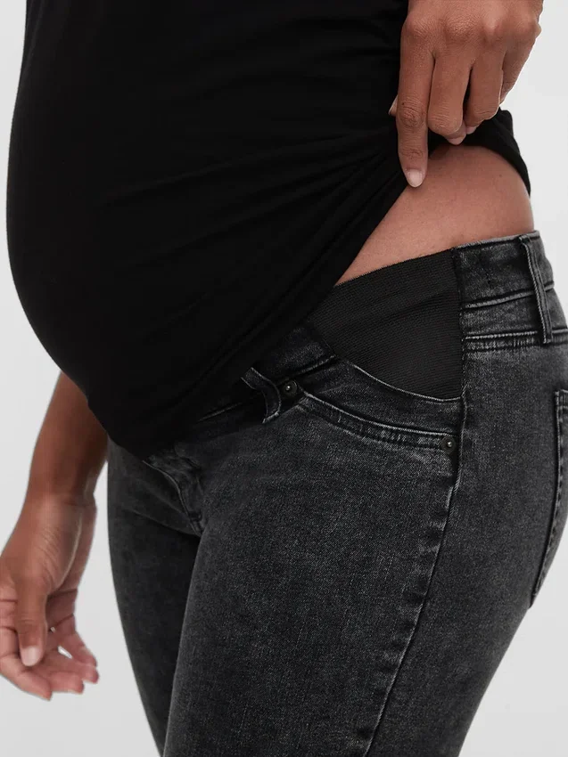 Skinny-Jeans mit Einsatz für Umstandsmode