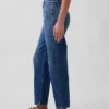 Slim-Barrel-Jeans mit mittlerer Leibhöhe