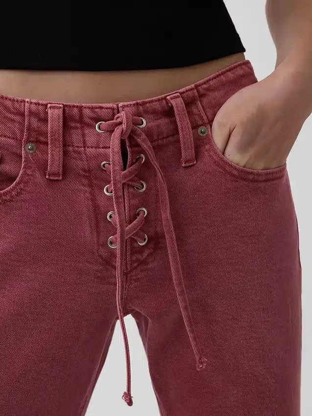Slim-Fit-Jeans mit geradem Bein im 90er-Jahre-Stil und Schnürung, niedrige Leibhöhe